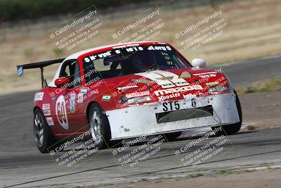 media/Jun-08-2024-Nasa (Sat) [[ae7d72cb3c]]/Race Group B/Qualifying (Outside Grapevine)/